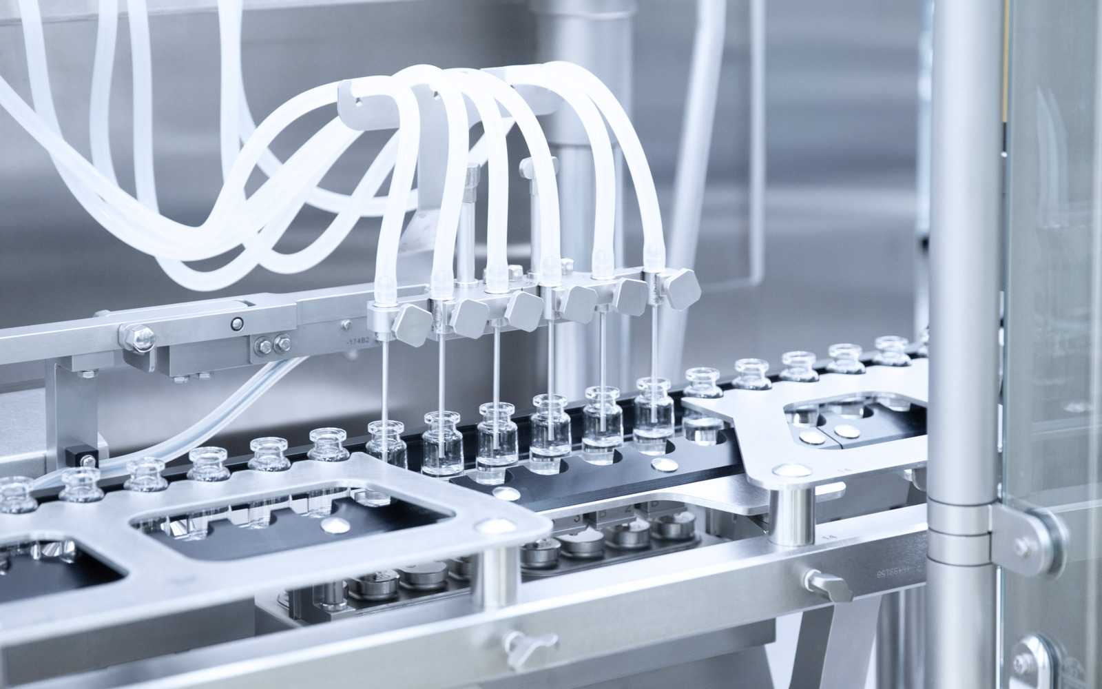 Processing of vials in bulk